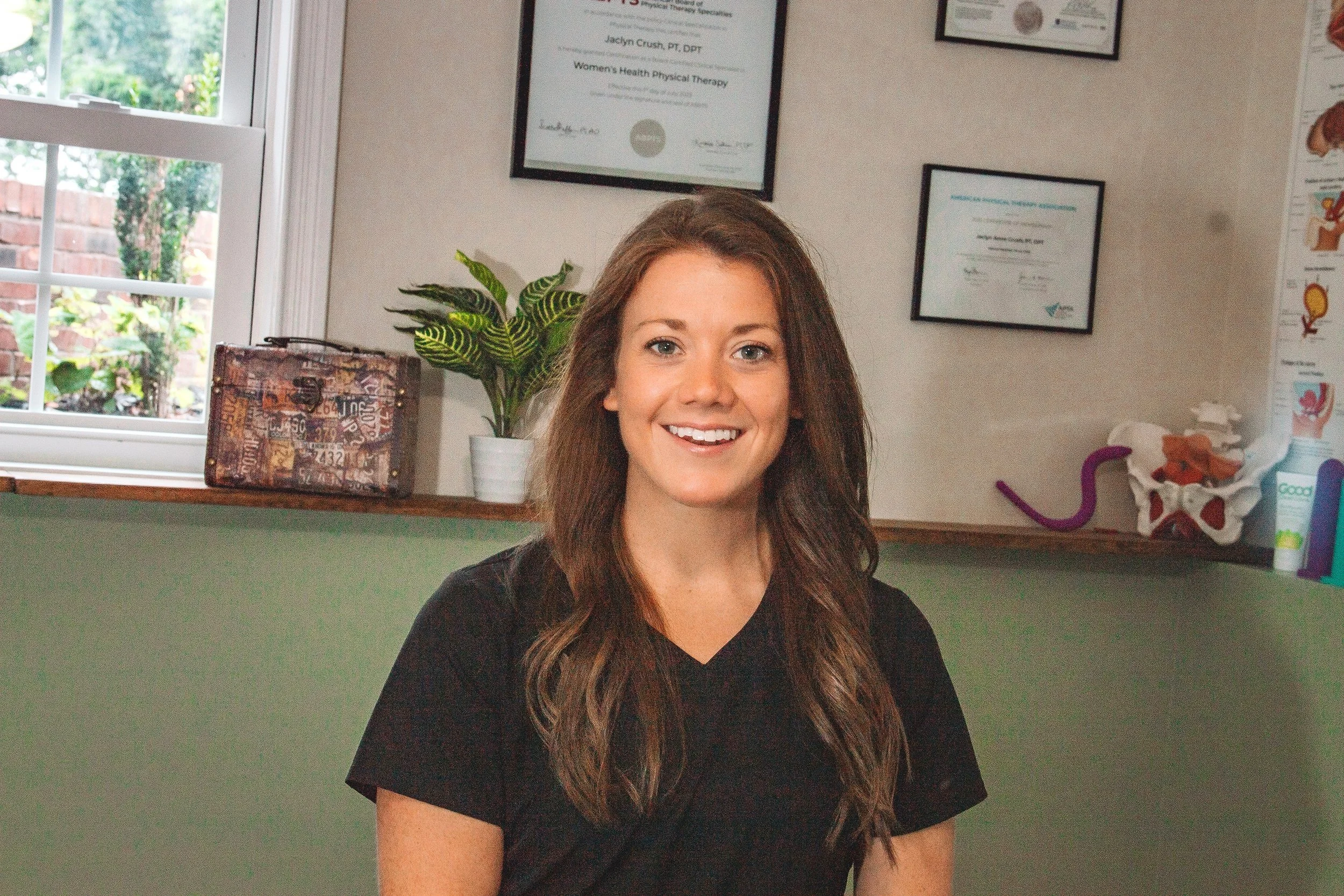Dr. Jaclyn Crush, PT, DPT in her clinic